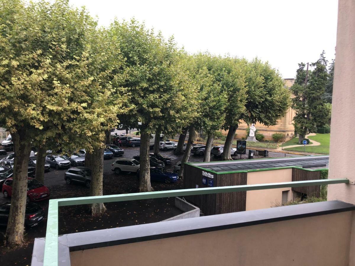 L'Appartement D'Helene Sarlat-la-Caneda Bagian luar foto